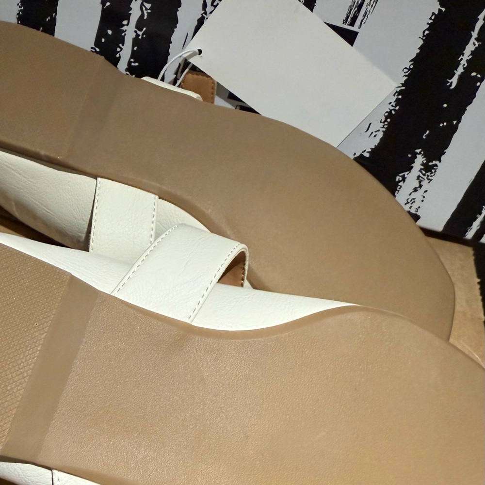 DV Dolce Vita Munich Mary Jane Flats | Ivory | Women’s Size 7 | New in Box - Picture 3 of 4